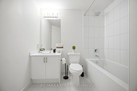 Photo 16 at 221 - 9000 Jane Street, Concord, Vaughan