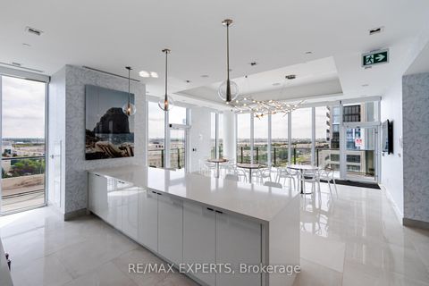 Photo 25 at 221 - 9000 Jane Street, Concord, Vaughan