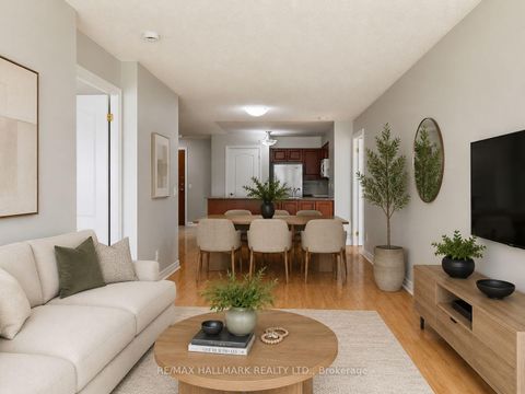 Photo 8 at 307 - 60 Disera Drive, Beverley Glen, Vaughan