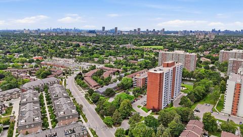 Photo 1 at 610 - 1250 Bridletowne Circle, L'Amoreaux, Toronto