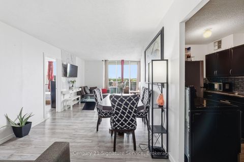 Photo 5 at 610 - 1250 Bridletowne Circle, L'Amoreaux, Toronto
