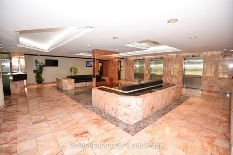 Photo 3 at 914 - 1 Rowntree Road, Jamestown, Toronto