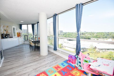 Photo 11 at 914 - 1 Rowntree Road, Jamestown, Toronto