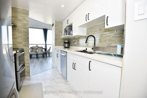 Photo 15 at 914 - 1 Rowntree Road, Jamestown, Toronto