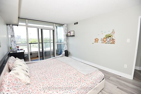 Photo 19 at 914 - 1 Rowntree Road, Jamestown, Toronto