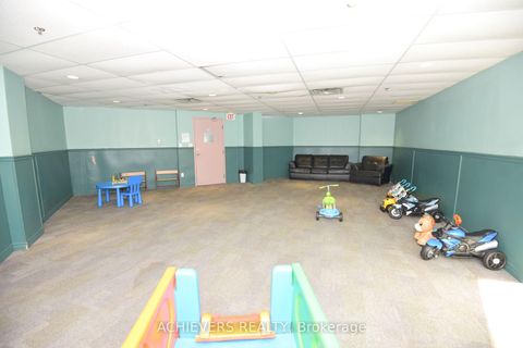 Photo 34 at 914 - 1 Rowntree Road, Jamestown, Toronto