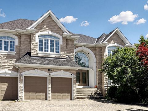 Photo 2 at 16 Frybrook Crescent, Bayview Hill, Richmond Hill