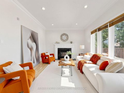 Photo 11 at 16 Frybrook Crescent, Bayview Hill, Richmond Hill