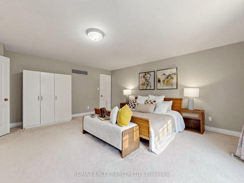 Photo 30 at 16 Frybrook Crescent, Bayview Hill, Richmond Hill