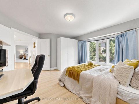 Photo 40 at 16 Frybrook Crescent, Bayview Hill, Richmond Hill