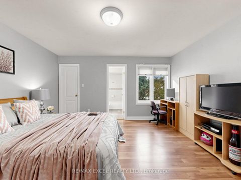 Photo 44 at 16 Frybrook Crescent, Bayview Hill, Richmond Hill