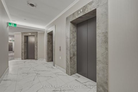Photo 1 at 704 - 393 King Street W Street, Waterfront Communities C1, Toronto
