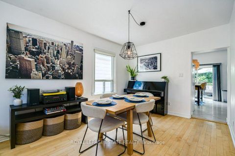 Photo 4 at 82 August Avenue, Oakridge, Toronto