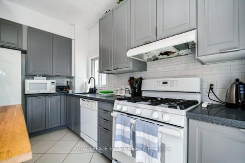 Photo 12 at 82 August Avenue, Oakridge, Toronto