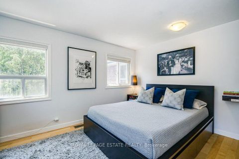 Photo 14 at 82 August Avenue, Oakridge, Toronto