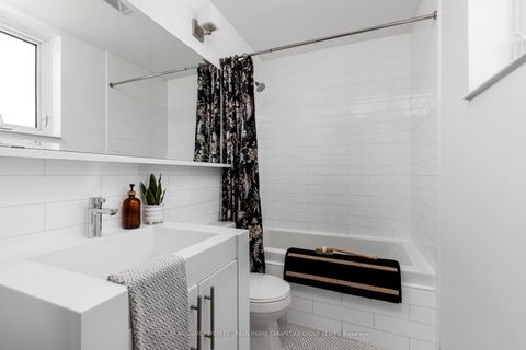 Photo 21 at 610 - 156 Portland Street, Waterfront Communities C1, Toronto