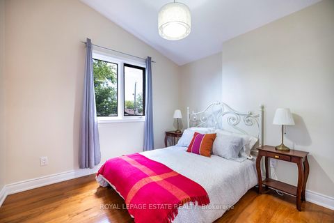 Photo 13 at 103 Aylesworth Avenue, Cliffside, Toronto