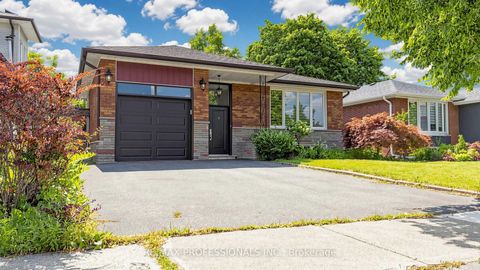 Photo 3 at 32 Sellmar Road, Richview, Toronto