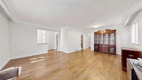 Photo 6 at 32 Sellmar Road, Richview, Toronto