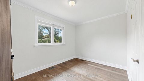 Photo 10 at 32 Sellmar Road, Richview, Toronto