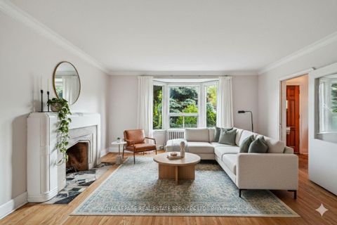 Photo 3 at 326 Lawrence Avenue W, Nortown, Toronto
