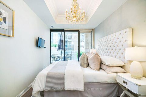 Photo 7 at 210 - 18 Yorkville Avenue, Annex, Toronto