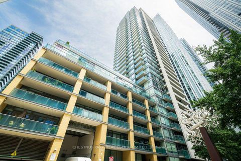 Photo 18 at 210 - 18 Yorkville Avenue, Annex, Toronto