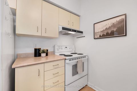 Photo 11 at 106 - 650 Lawrence Avenue W, Lawrence, Toronto