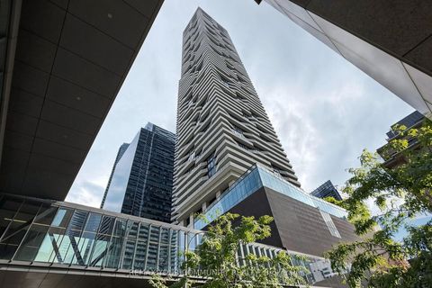 Photo 2 at 3702 - 88 Harbour Street, Waterfront Communities C1, Toronto