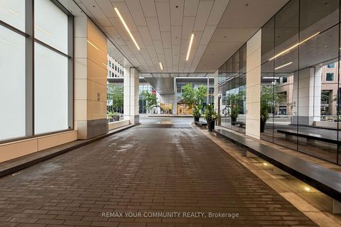 Photo 5 at 3702 - 88 Harbour Street, Waterfront Communities C1, Toronto