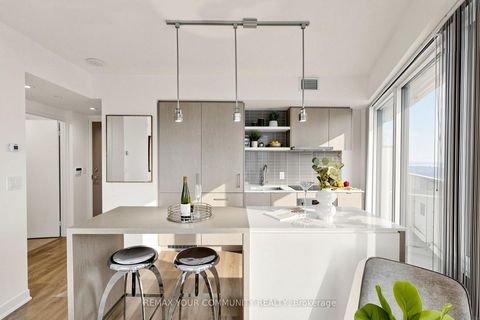 Photo 18 at 3702 - 88 Harbour Street, Waterfront Communities C1, Toronto