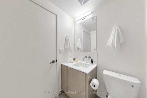 Photo 27 at 3702 - 88 Harbour Street, Waterfront Communities C1, Toronto