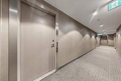 Photo 32 at 3702 - 88 Harbour Street, Waterfront Communities C1, Toronto
