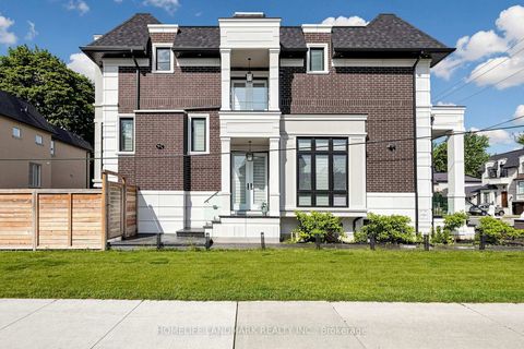 Photo 3 at 147 Norton Avenue, Willowdale East, Toronto