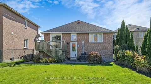 Photo 21 at 32 Veneto Drive, Vaughan Grove, Vaughan