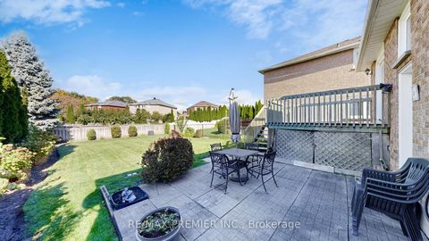 Photo 22 at 32 Veneto Drive, Vaughan Grove, Vaughan