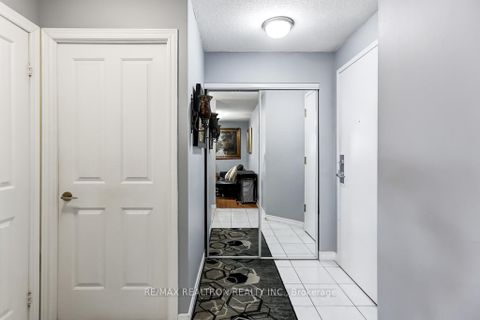 Photo 2 at 526 - 68 Corporate Drive, Woburn, Toronto