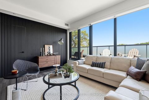 Photo 3 at 704 - 840 St Clair Avenue W, Oakwood Village, Toronto