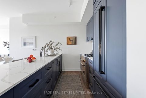 Photo 11 at 704 - 840 St Clair Avenue W, Oakwood Village, Toronto