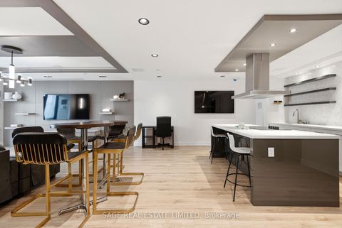 Photo 25 at 704 - 840 St Clair Avenue W, Oakwood Village, Toronto