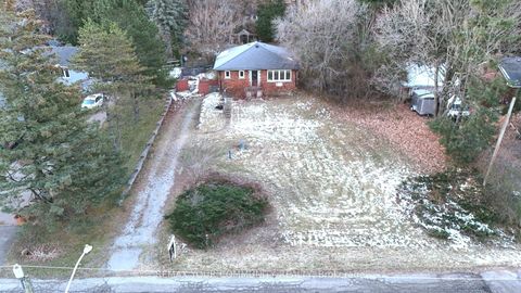 Photo 3 at 79 Muirhead Crescent, Rural Richmond Hill, Richmond Hill