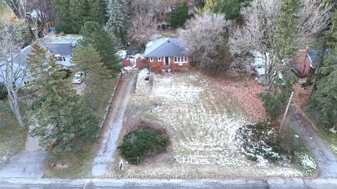 Photo 9 at 79 Muirhead Crescent, Rural Richmond Hill, Richmond Hill