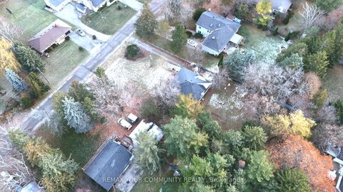 Photo 17 at 79 Muirhead Crescent, Rural Richmond Hill, Richmond Hill