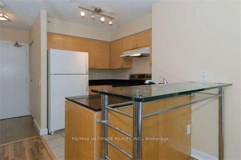 Photo 2 at 326 - 361 Front Street W, Waterfront Communities C1, Toronto
