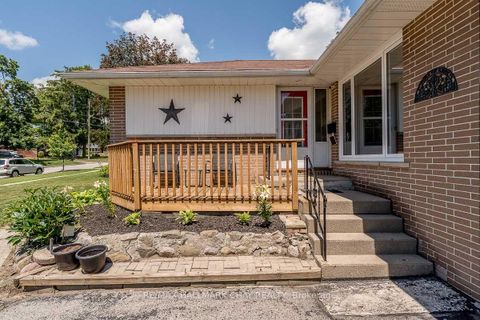 Photo 2 at 23 Downsview Drive, Codrington, Barrie