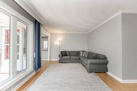 Photo 10 at 23 Downsview Drive, Codrington, Barrie