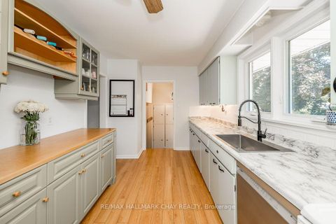 Photo 12 at 23 Downsview Drive, Codrington, Barrie