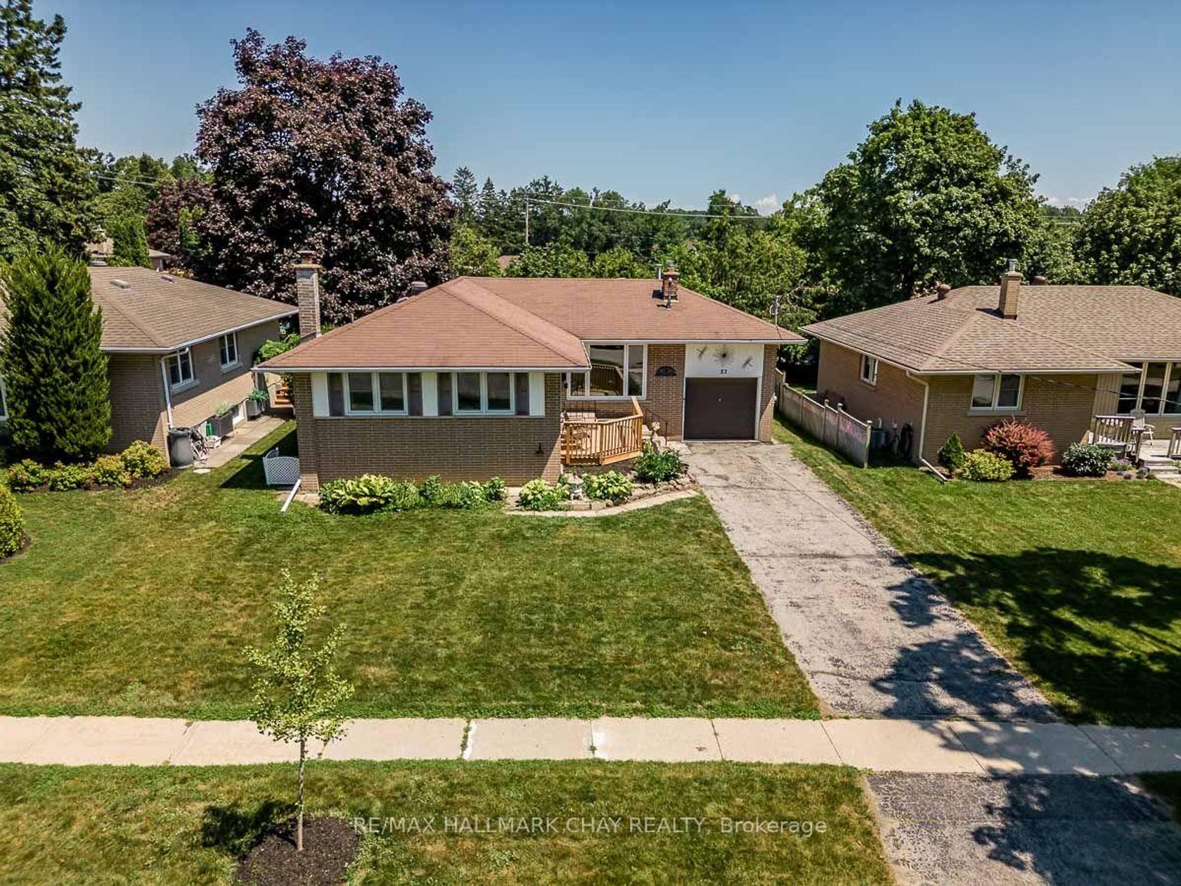 23 Downsview Drive, Codrington, Barrie photo number 2