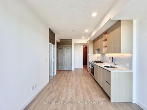 Photo 4 at 1008 - 68 Esther Shiner Boulevard, Bayview Village, Toronto