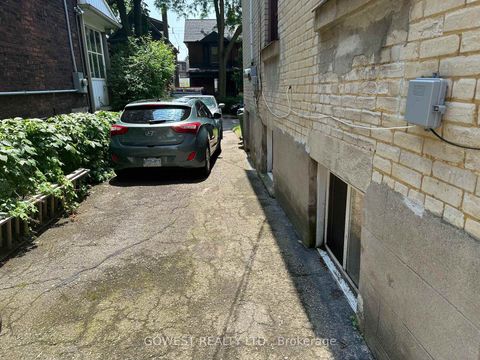 Photo 3 at 30 Grenadier Road, Roncesvalles, Toronto
